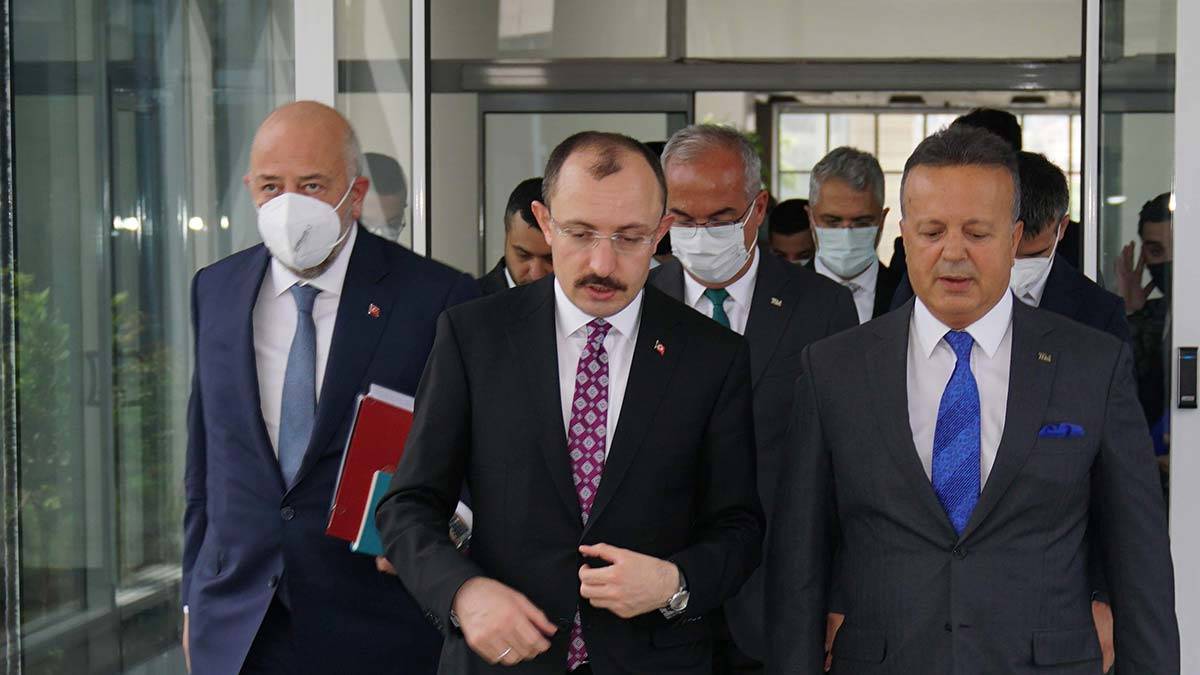 İhracatta 200 milyar dolar sınırına dayandık