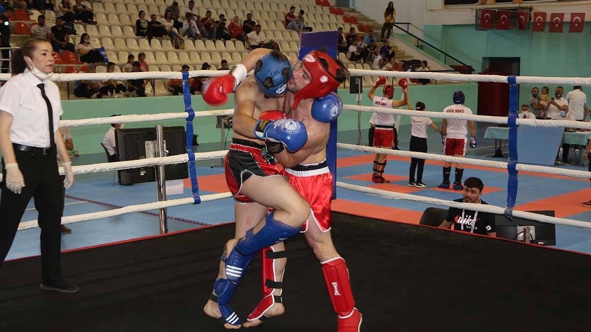 Türkiye Ferdi Kick Boks Şampiyonası başladı