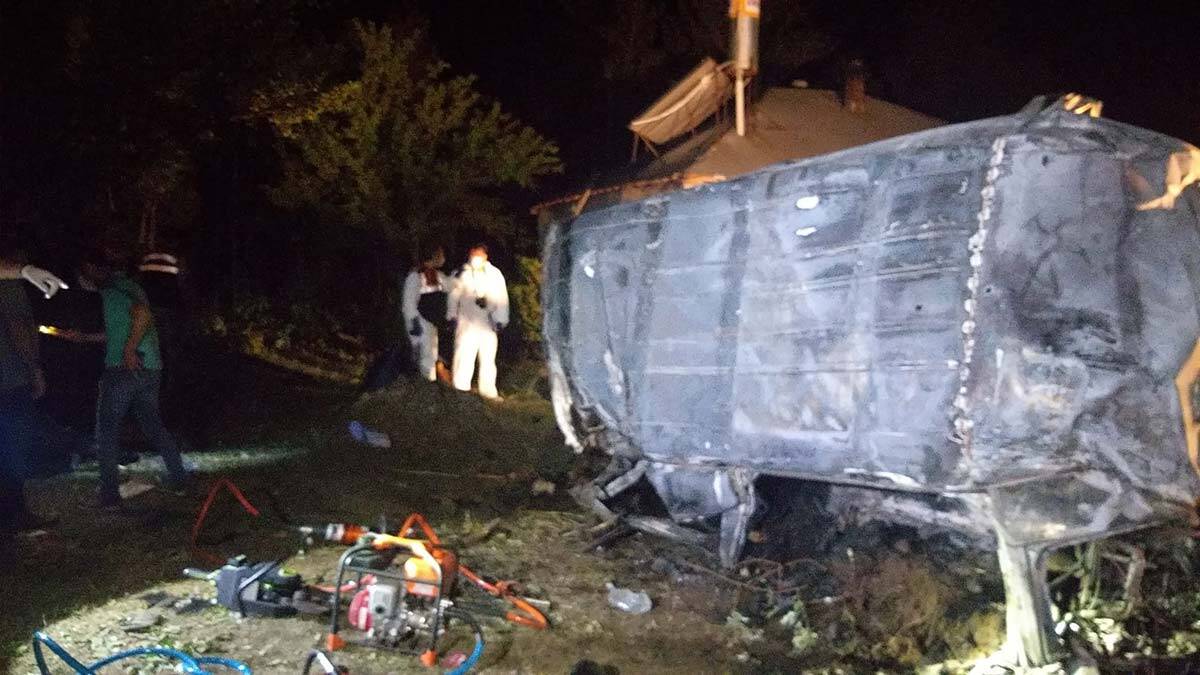 Kaçak göçmenlerin taşındığı minibüs kazası: 12 ölü