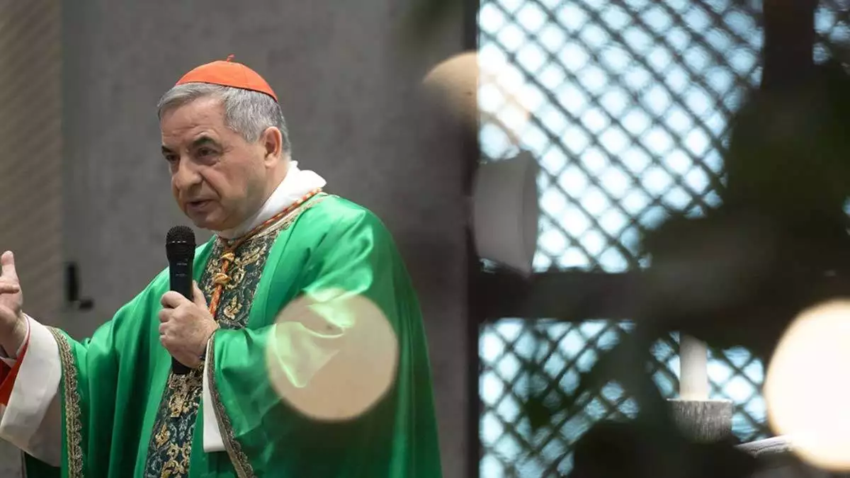 Vatikan'da 10 din görevlisi yolsuzluktan yargılanacak