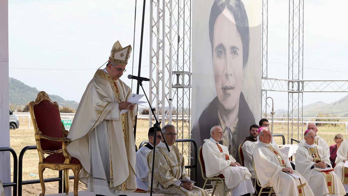 Vatikan'da 10 din görevlisi yolsuzluktan yargılanacak
