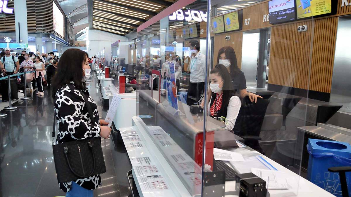 Rus havayolu şirketi ilk yolcusuna bilet hediye etti