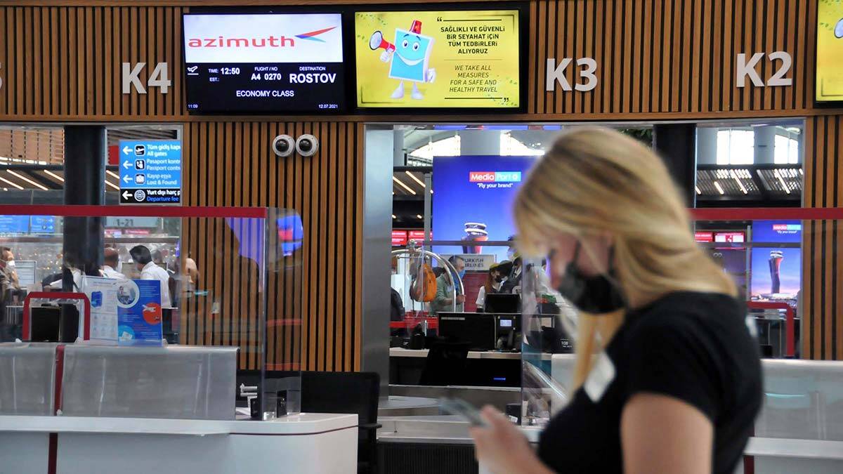 Rus havayolu şirketi ilk yolcusuna bilet hediye etti