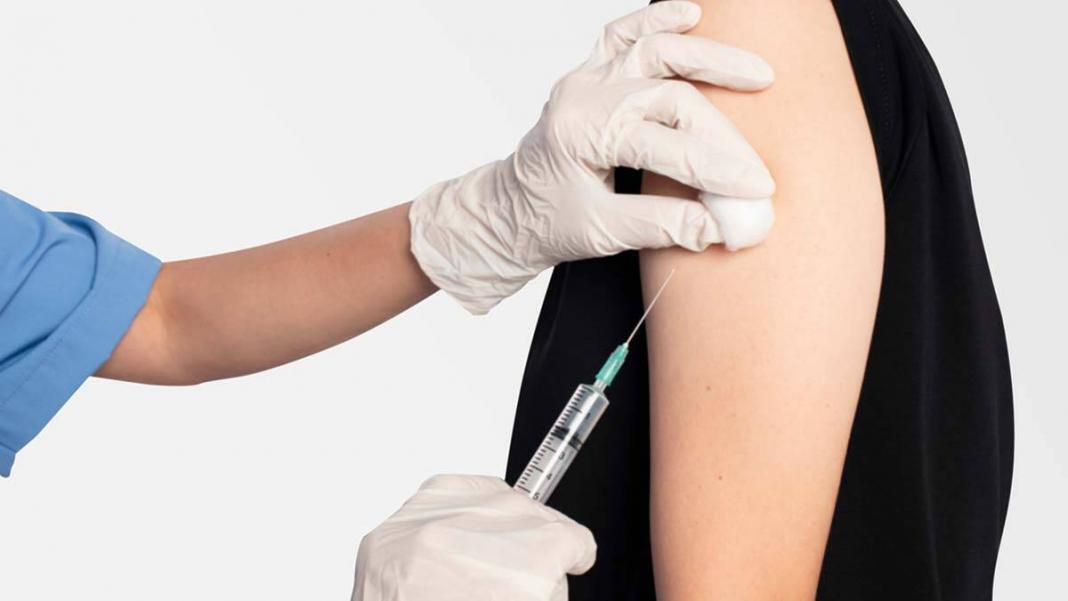 18 yaş üstü bir doz aşı yaptıranlar yüzde 70'i geçti