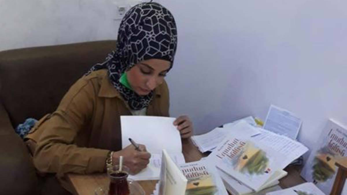 Umut şairi Rojin Aktaş