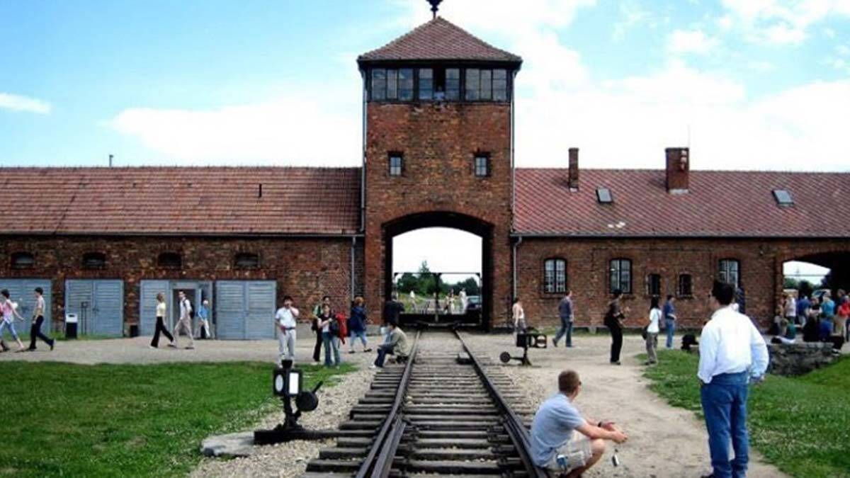 Auschwitz-Birkenau Devlet Müzesi (İşkence Müzesi)