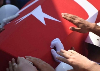 Şehitliğe gebe, şehadete yürüyen bir anne...