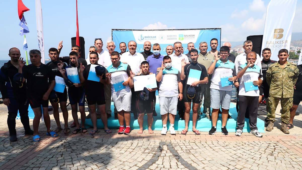 30 Ağustos'ta Marmara Denizi'nde Zafer Dalışı