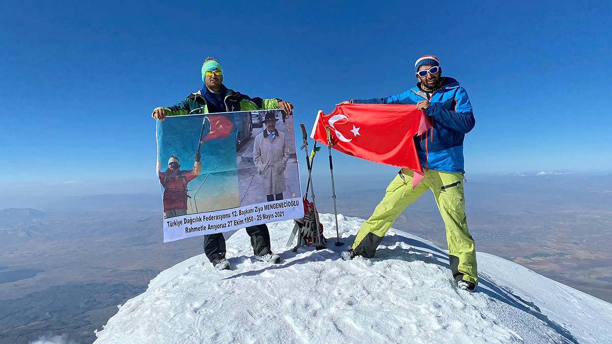 5 bin 176 metre yükseklikte vefa