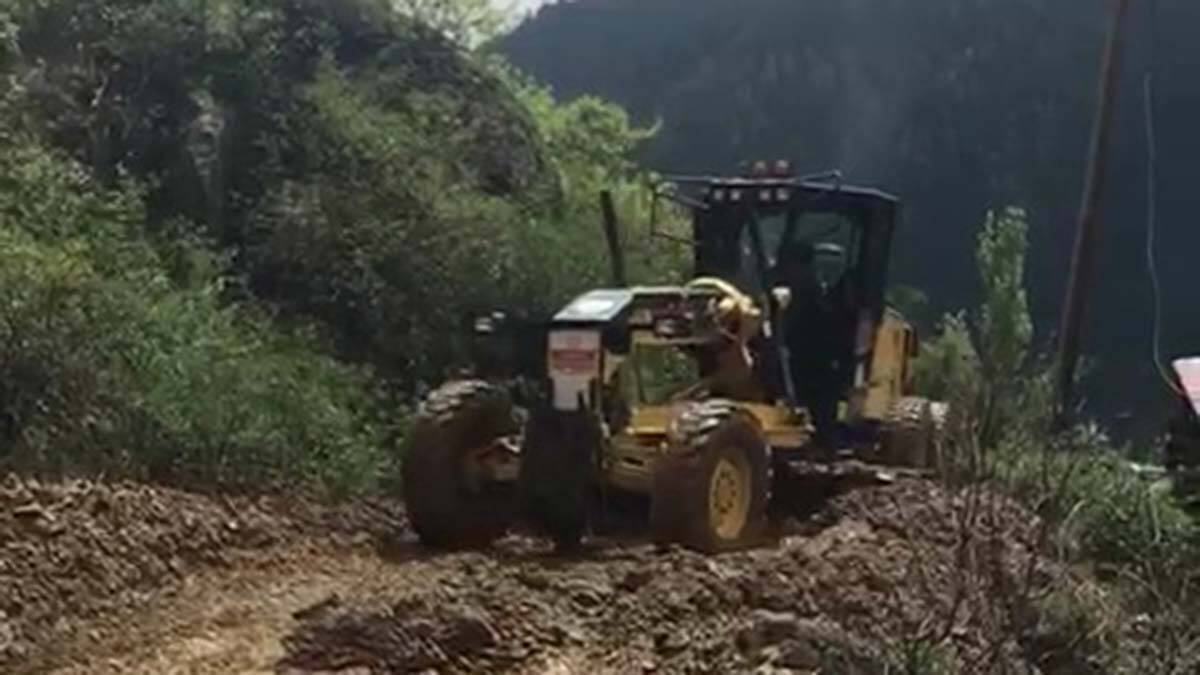 Artvin'de heyelan: 12 yerleşim yeri ulaşıma kapandı