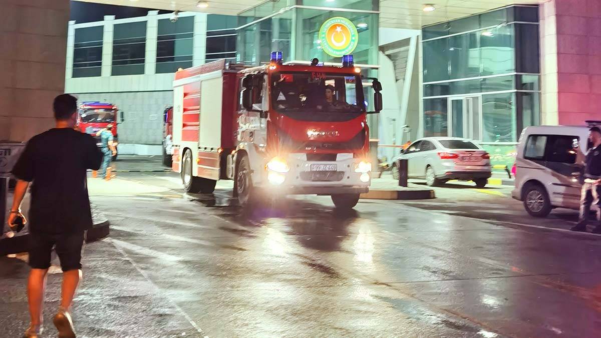 Azerbaycan'dan 250 kişilik yangın söndürme ekibi_2