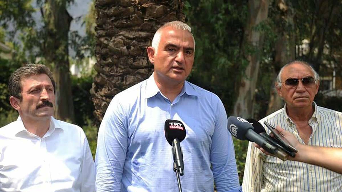 Bakan Ersoy: Yangınların sönmesiyle iptaller azaldı