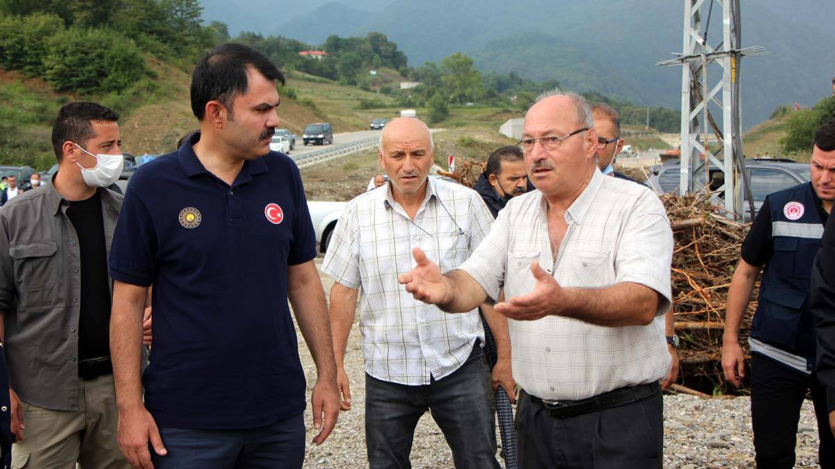 Bakan Kurum Bartın'da yaraların sarılacağını söyledi