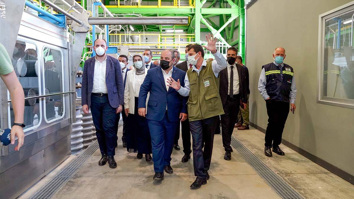 Bakan Varank Yalova'da fabrikaları ziyaret etti