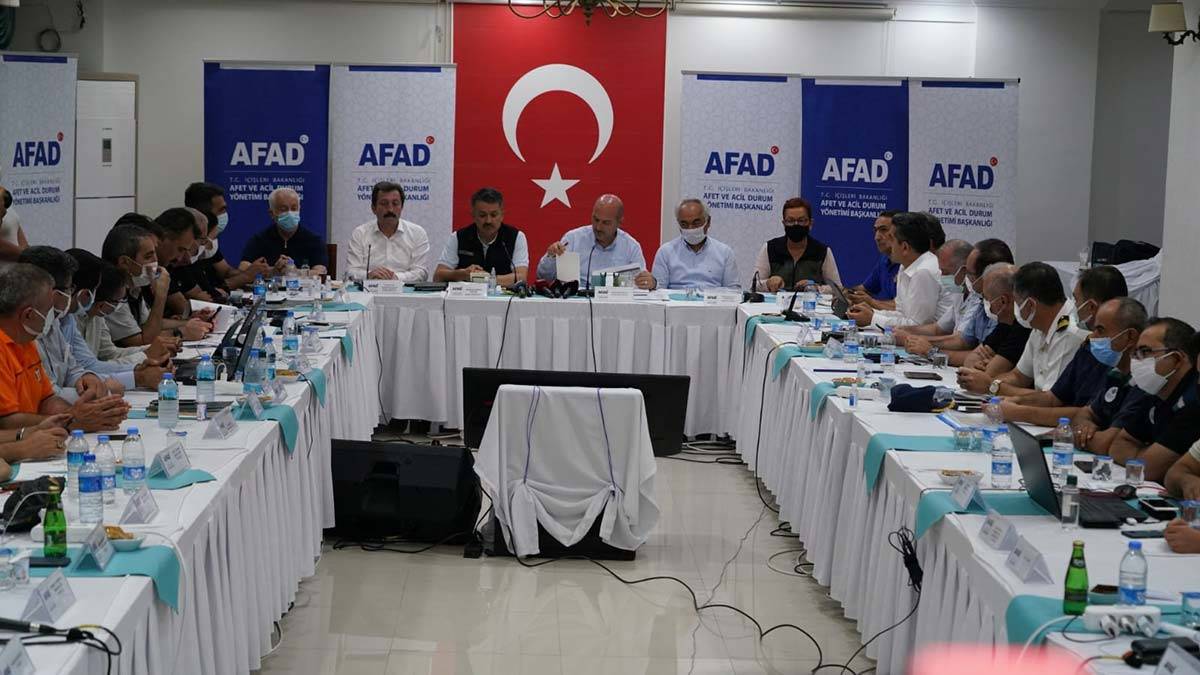 Bakanlar Marmaris'te açıklamalarda bulundu