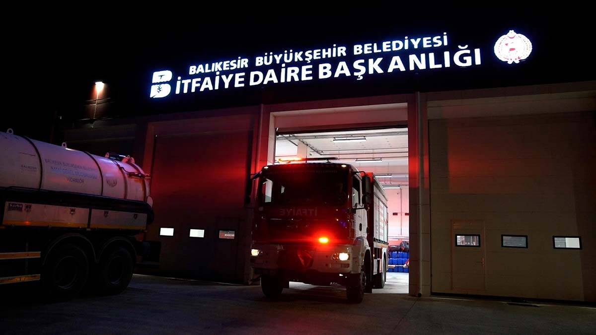 Balıkesir İtfaiyesi sel bölgesine yardım için yola çıktı
