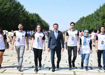 Balıkesirli gençler 30 Ağustos'ta Ata'nın huzurunda