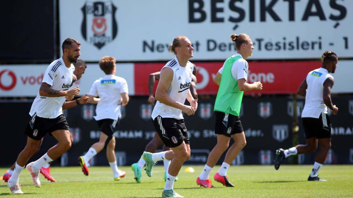Beşiktaş'ta yeni sezon hazırlıkları sürüyor