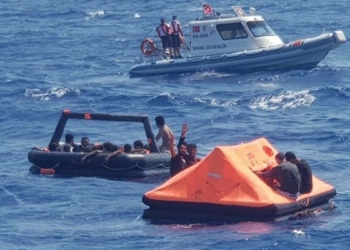 Bodrum'da kaçak göçmenler kurtarıldı