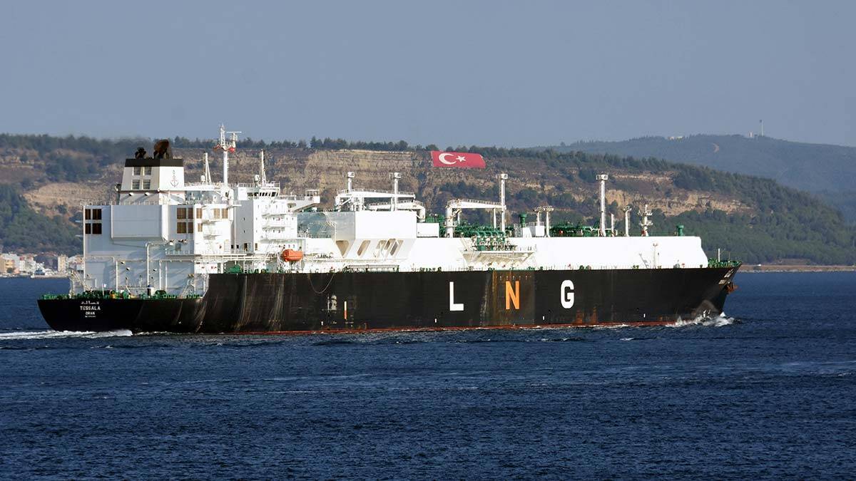 Çanakkale Boğazı tek yönlü kapatıldı