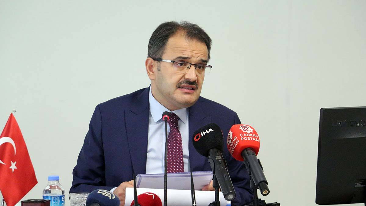 Çankırı Valisi: Koronavirüsten 12 kişi vefat etti