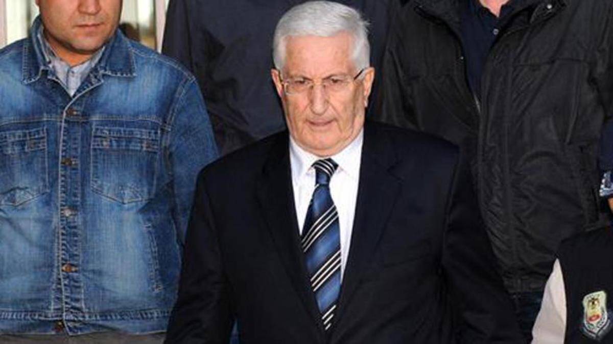 Çevik Bir Adli Tıp'a sevk edildi