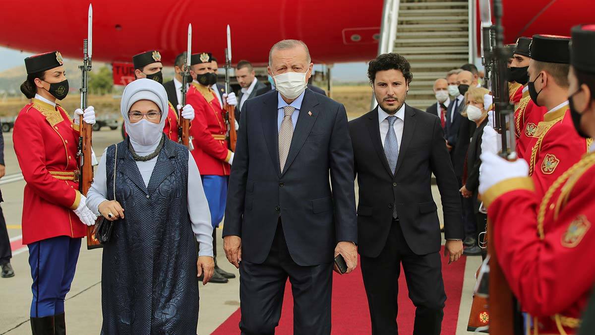 Cumhurbaşkanı Erdoğan Karadağ’da_