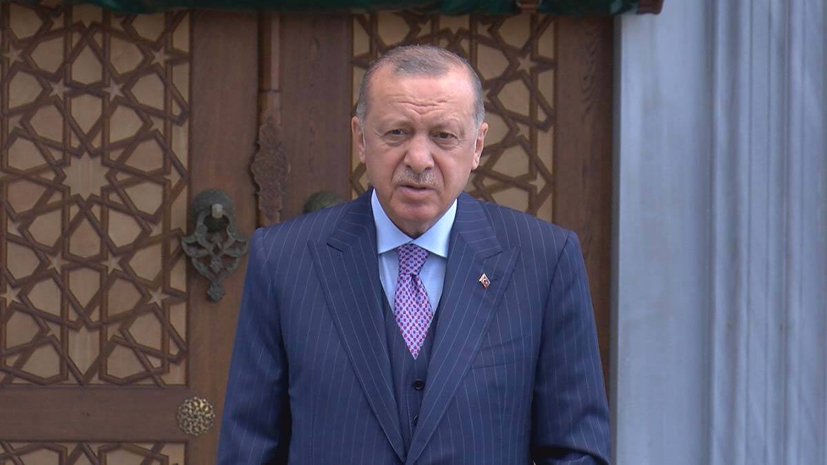 Cumhurbaşkanı'ndan düzensiz göç açıklaması