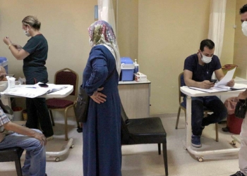Diyarbakır'da Covid-19'dan ölenlerin yüzde 95'i aşısız