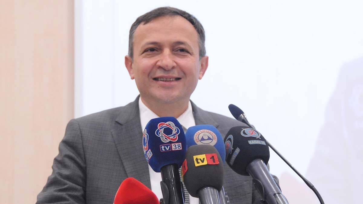ERÜ Rektörü: Turkovac aşımız yüzde 100 etkili