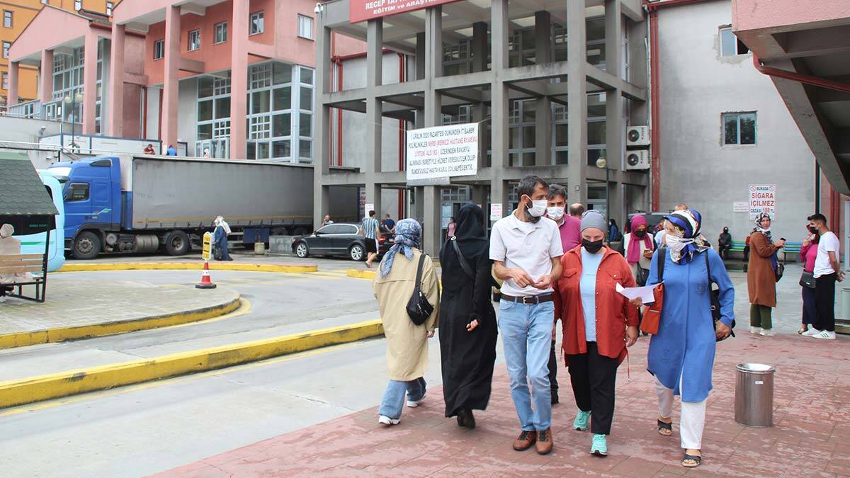 En çok vaka görülen 3'üncü il Rize'de aşıya yoğun ilgi