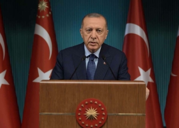 Erdoğan: Müslümanlar artık sorumluluk üstlenmeli