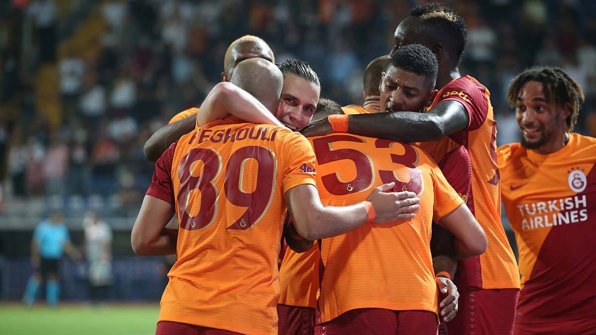 Galatasaray UEFA liginde gruplara kaldı