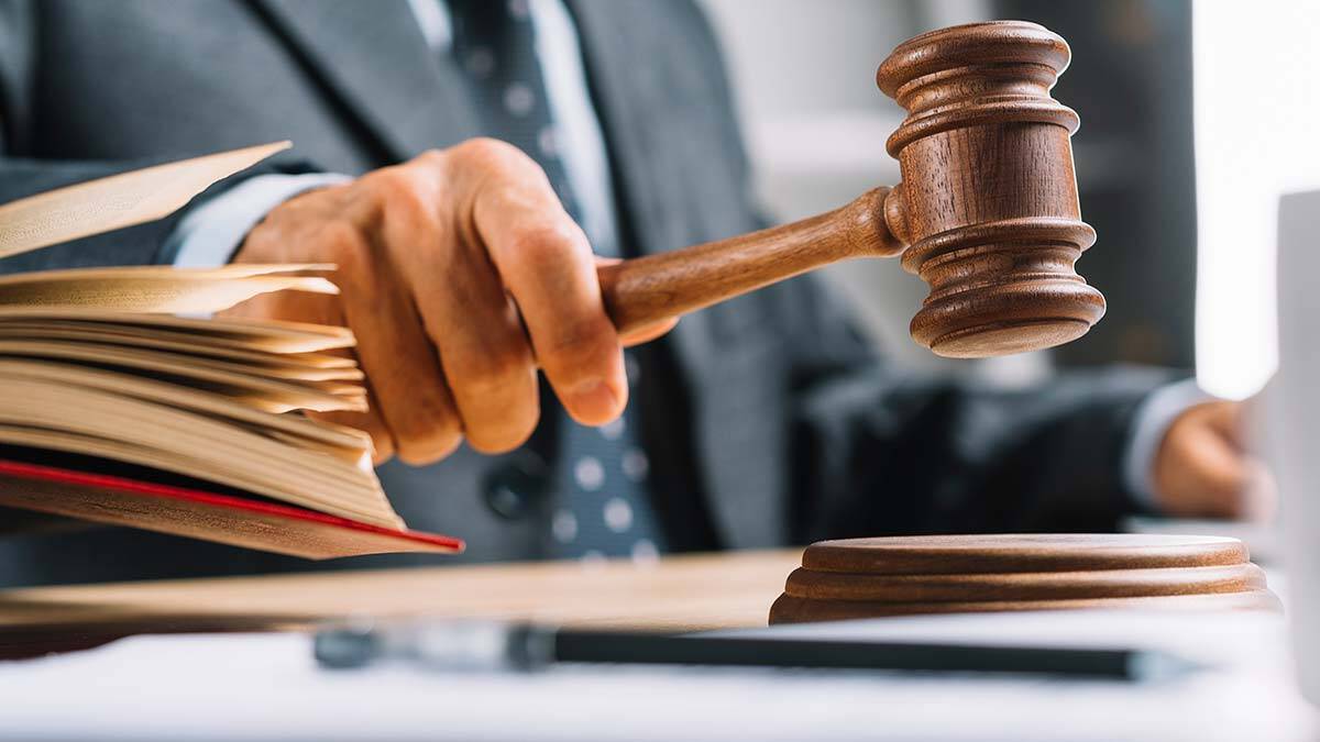 Genco Erkal'a 4 yıl 8 aya kadar hapis cezası istendi