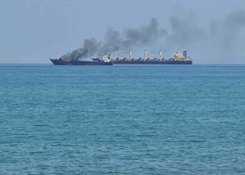 İskenderun açıklarında konteyner gemisinde yangın