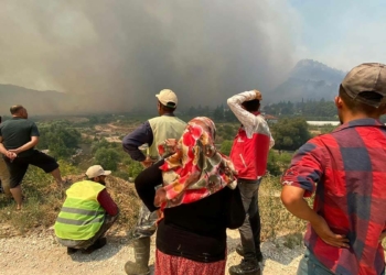 Isparta'daki yangın 2'inci gününde devam ediyor_2