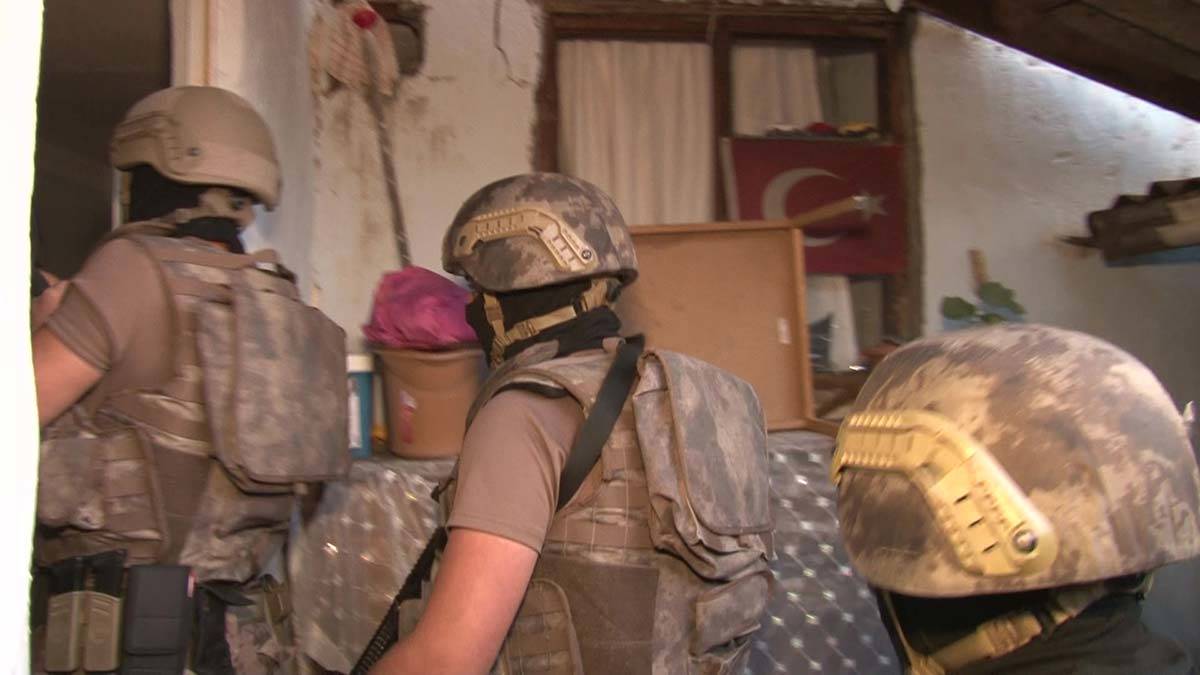 İstanbul'da uyuşturucu operasyonu: 22 şüpheli