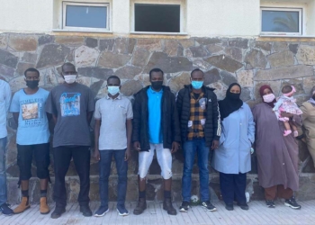 İzmir'de kaçak göçmenler yakalandı_