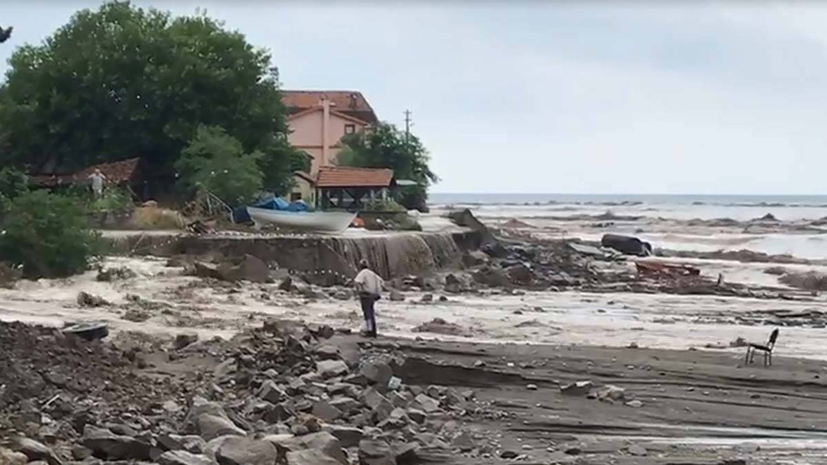 Kastamonu'da sel sularına kapılan 2 kişi hayatını kaybetti