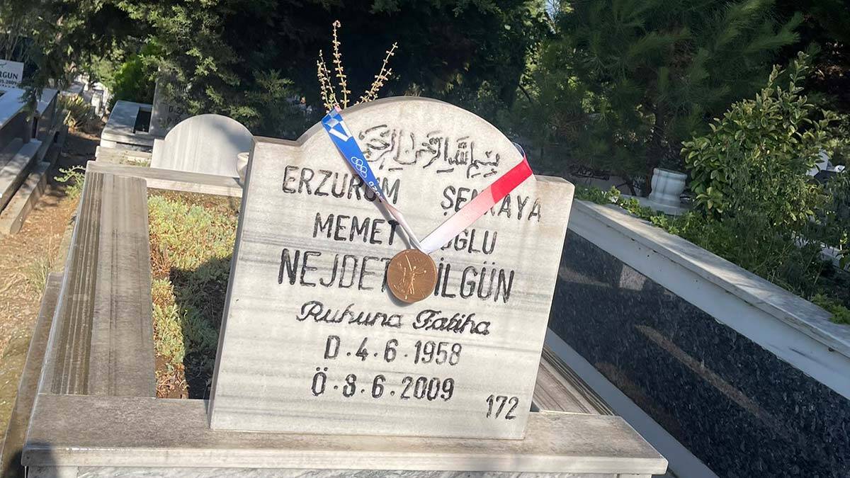 Kübra İlgün olimpiyat madalyasını babasına adadı