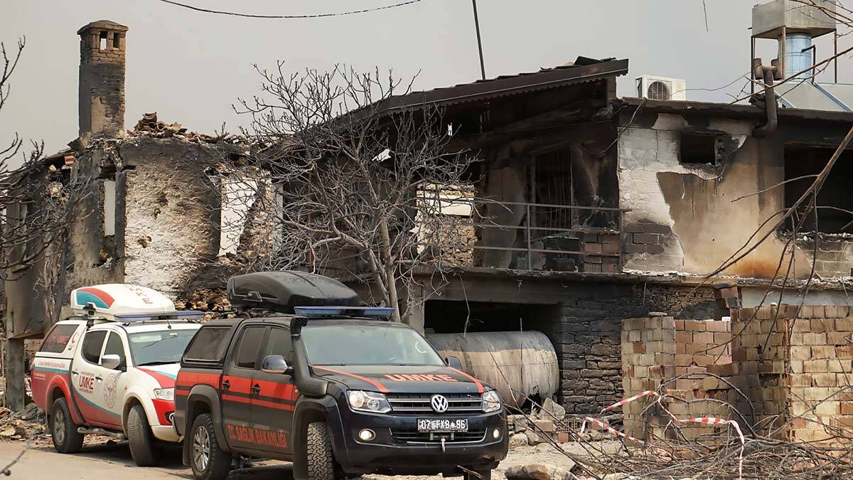 Manavgat'ta 6. günde yangın etkisini sürdürüyor