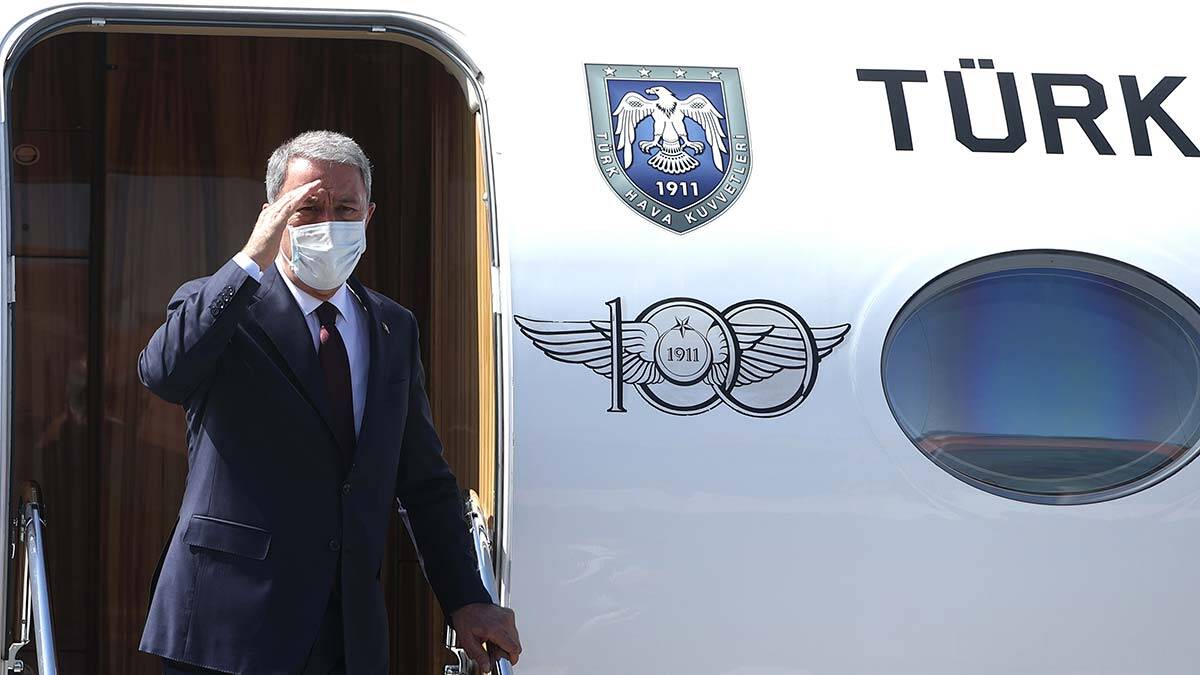 Milli Savunma Bakanı Akar Pakistan'da