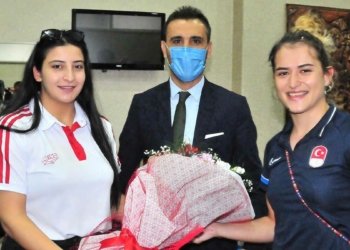 Milli boksör Yıldız altın madalya hırsından vazgeçmedi