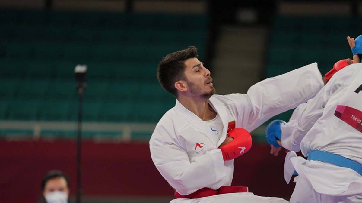 Milli karateci Eray Şamdan gümüş madalya kazandı