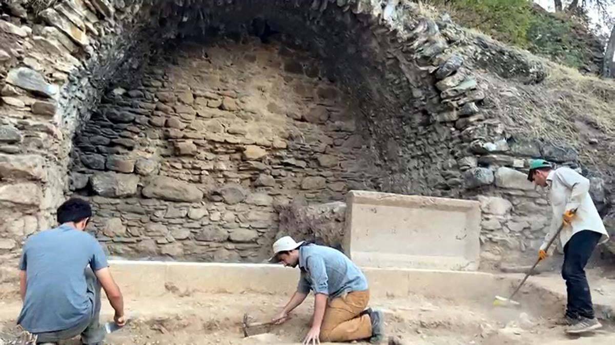 Nysa Antik Kenti'nde 1800 yıllık stadyum çeşmesi