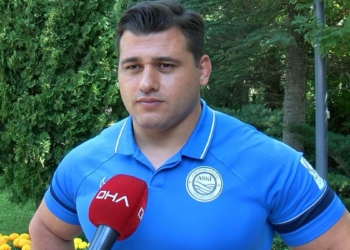 Rıza Kayaalp Tokyo'da bronz madalya kazandı