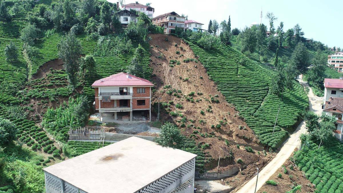 Rize'deki sel felaketinde altyapı hasarı ortaya çıktı