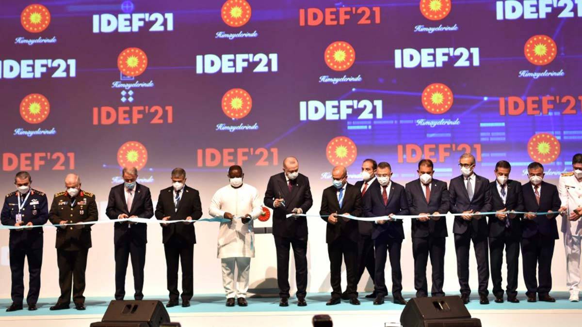 Savunma Sanayi Fuarı'nda 93 imza töreni gerçekleşti