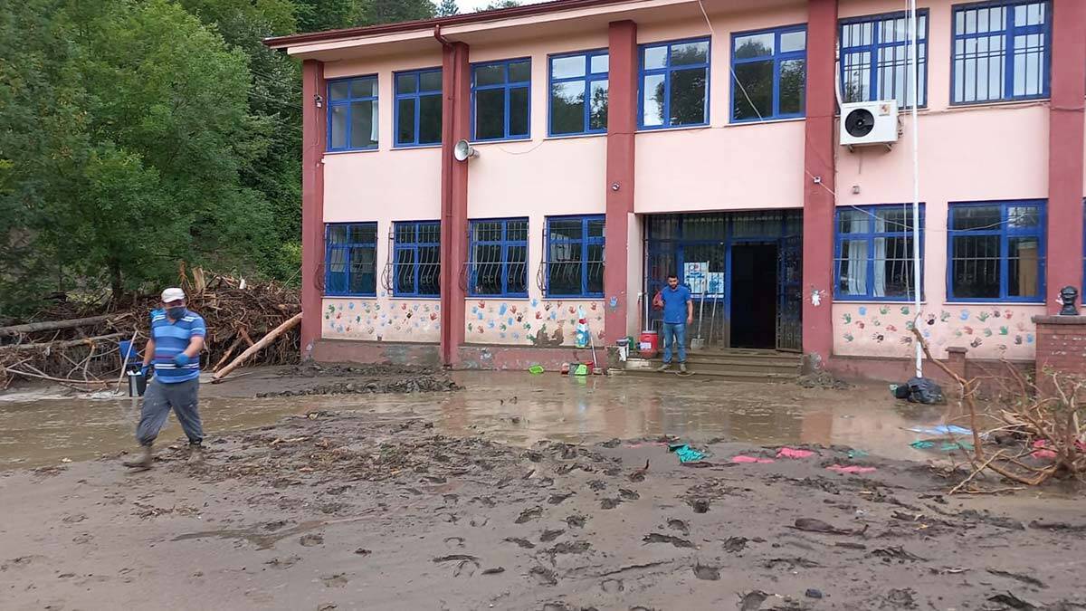 Selden zarar gören ilkokul eğitime hazırlanıyor