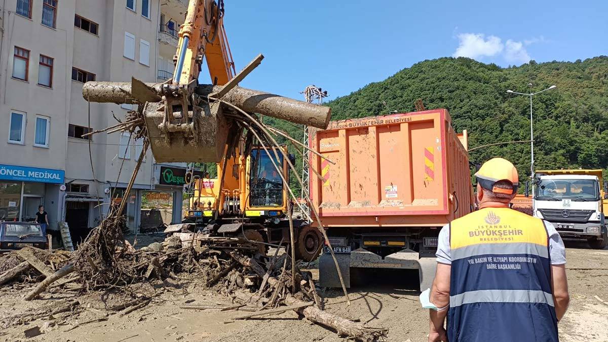 Sinop'ta sel felaketinde hasar tespit çalışmaları sürüyor